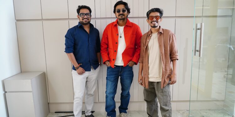 હાહાકાર ફિલ્મનાં કલાકારોની ફિલ્મ રિલિઝની મોજ