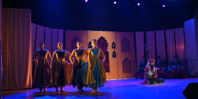 Launch of City Art Project Abhivyakti in Ahmedabad:અમદાવાદમાં સિટી આર્ટ પ્રોજેક્ટ ‘અભિવ્યક્તિ’નો પ્રારંભ, 18 દિવસ સુધી 47 કલાકારો 50 જેટલા પરફોર્મન્સ લઈને આવશે