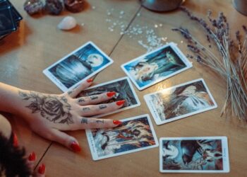 How will this week go for you according to tarot card: ટેરોકાર્ડ પ્રમાણે તમારી માટે આ વિક કેવું જશે?
