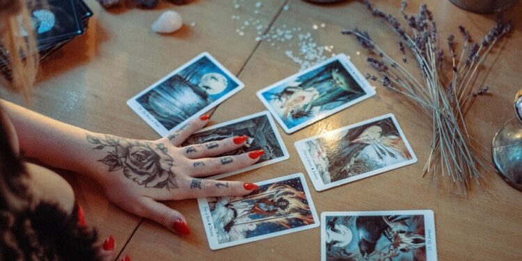 How will this week go for you according to tarot card: ટેરોકાર્ડ પ્રમાણે તમારી માટે આ વિક કેવું જશે?