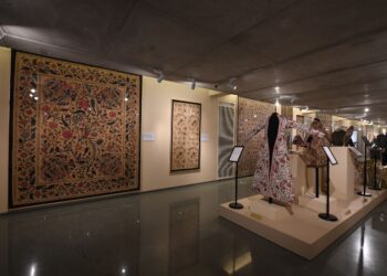 ‘When Indian Flowers Bloomed in Distant Lands’:કસ્તૂરભાઈ લાલભાઈ મ્યુઝિયમમાં માસ્ટરવર્ક્સ ઓફ ટ્રેડ ટેક્સટાઇલ્સ’ પ્રદર્શન