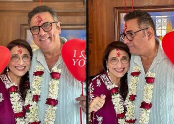 Boman Irani’s 40th anniversary with wife Zenobia: પત્ની ઝેનોબિયા સાથે બોમન ઈરાનીની 40મી એનિવર્સરી પર ફરાહ ખાને મસ્તીભરી કમેન્ટ કરી
