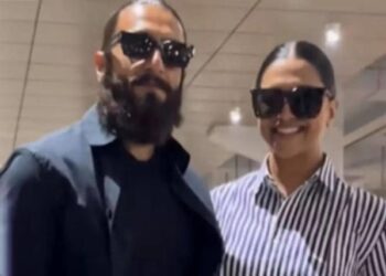 Ranveer requests paparazzi to maintain distance as baby Dua sleeps in the car at Mumbai airport: રણવીર સિંહે પાપારાઝીને અંતર જાળવવા વિનંતી કરી