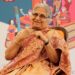 Sudha Murthy in Mahakumbha 2025: મહા કુંભમાં લક્ઝરી કરતાં ભક્તિ પસંદ કરે છે સુધા મૂર્તિ, માત્ર એક નાની બેગ સાથે કૂંભમાં પહોંચ્યા