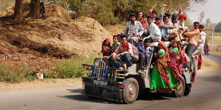 A photography exhibition by Vraj Mistry of Ahmedabad: ‘ટ્રાયબલ લાઈફ થ્રુ માય લેન્સ’માં છે 78 વર્ષિય ફોટોગ્રાફર વ્રજ મિસ્ત્રીની ફોટોગ્રાફી સફર