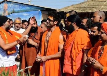 મહા કુંભમાં દરેક વ્યક્તિ પોતાને સુધારવાનો પ્રયાસ કરી રહ્યાં છે: વિદ્યુત જામવાલ