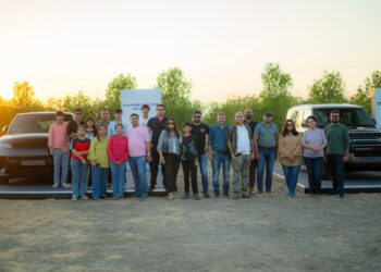Defender Expedition Club Event: ડિફેન્ડર કાર લવર્સે અમદાવાદમાં ડિફેન્ડર ડ્રાઇવ માણી.