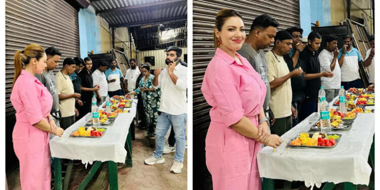 Munmun Dutta joins the crew of Taarak Mehta Ka Ooltah Chashmah for Iftari on set; see pics: મુનમુન દત્તા સેટ પર ઇફ્તારી માટે તારક મહેતા કા ઉલ્ટા ચશ્માના ક્રૂ સાથે જોડાય છે; તસવીરો જુઓ