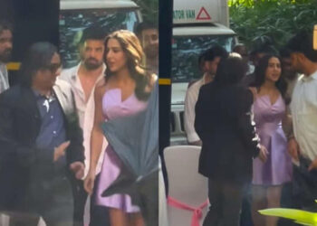 Sara Ali Khan Stuns In Short Dress As She Gets Papped In The City, Video Goes Viral : સારા અલી ખાન શોર્ટ ડ્રેસમાં જોવા મળી, વીડિયો વાયરલ