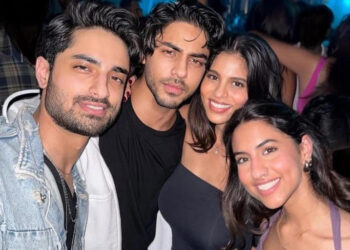 Suhana And Aryan Khan’s Night Out Scenes With Cousins Go Viral; Gauri Khan Drops Adorable Pic: સુહાના અને આર્યન ખાનના પિતરાઈ ભાઈઓ સાથેના નાઈટ આઉટ સીન્સ વાયરલ; ગૌરી ખાને એક સુંદર તસવીર શેર કરી