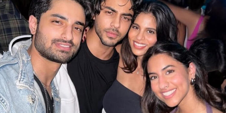 Suhana And Aryan Khan’s Night Out Scenes With Cousins Go Viral; Gauri Khan Drops Adorable Pic: સુહાના અને આર્યન ખાનના પિતરાઈ ભાઈઓ સાથેના નાઈટ આઉટ સીન્સ વાયરલ; ગૌરી ખાને એક સુંદર તસવીર શેર કરી
