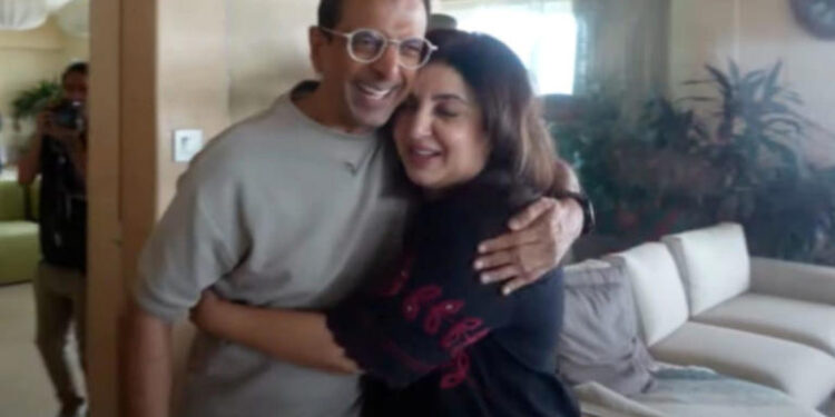 Farah Khan Says She Should’ve Married Jaaved Jaaferi After Visiting His Lavish Mumbai Home: ફરાહ ખાન કહે છે કે તેણે જાવેદ જાફરી સાથે લગ્ન કરી લેવા જોઈતા હતા, કારણ કે તે મુંબઈમાં તેના ભવ્ય ઘરે ગઈ હતી.