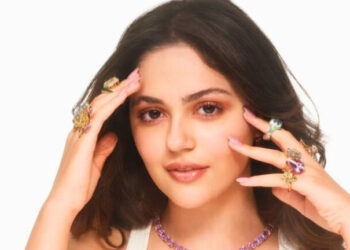 Saiyaara actor Aneet Padda becomes new face of Lakmē after the movie’s success: સૈયારા ફિલ્મની સફળતા બાદ કલાકાર અનીત પડ્ડા લેકમેનો નવો ચહેરો બની