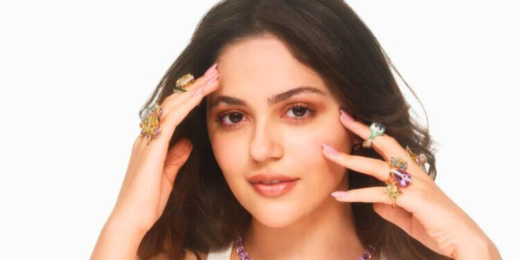 Saiyaara actor Aneet Padda becomes new face of Lakmē after the movie’s success: સૈયારા ફિલ્મની સફળતા બાદ કલાકાર અનીત પડ્ડા લેકમેનો નવો ચહેરો બની