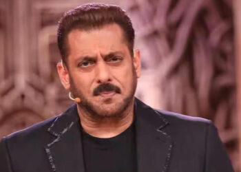 Salman Khan Walks Out of Bigg Boss House With Tight Security; Here’s what we know: સલમાન ખાન કડક સુરક્ષા વચ્ચે બિગ બોસના ઘરમાંથી બહાર નીકળ્યો; આપણે જે જાણીએ છીએ તે અહીં છે