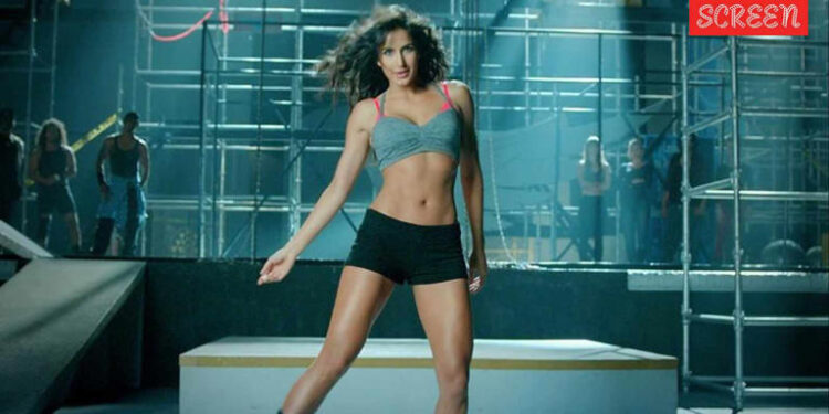 Katrina Kaif was bruised during ‘Kamli’ shoot, refused to use body double: ‘કમલી’ના શૂટિંગ દરમિયાન કેટરિના કૈફને ઉઝરડા પડ્યા હતા, બોડી ડબલનો ઉપયોગ કરવાનો ઇનકાર કર્યો હતો