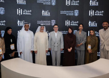 IIFA 2027 to return to Abu Dhabi: Salman Khan, Kareena Kapoor, Varun Dhawan among star-studded line-up: IIFA 2027 ફરી અબુ ધાબીમાં યોજાશે, સલમાન, કરીના કપૂર, વરુણ ધવન સહિતના બોલિવુડ સ્ટાર હાજર રહેશે